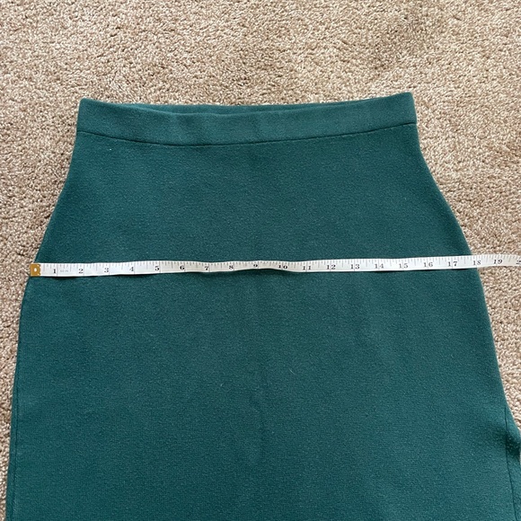 Abercrombie & Fitch - Elevated Sweater Midi Skirt / Dark Green - Picture 6 of 8